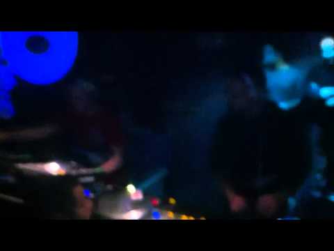 Disorder Xmas eve '11 @ Liquid - Jamez vs Manthrax