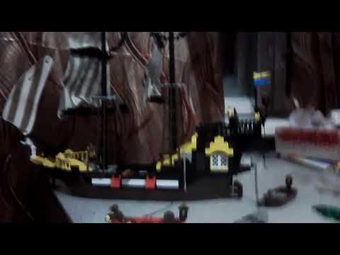 Brik pirates артикул 307.Я немного дополнил корабль мелкими деталями и увеличел состав команды