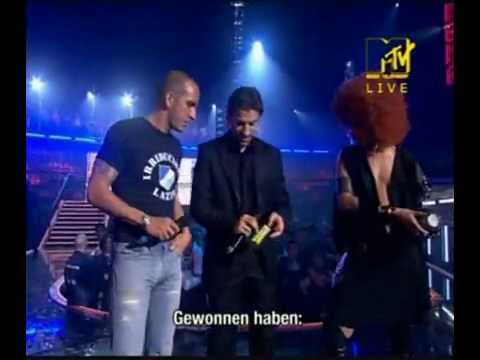 MTV EMA 2004 - Best Rock Award - Delpiero & Di Canio Announced The Winner