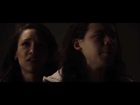 The Flash S2 E23 - THE FLASH RACES ZOOM!