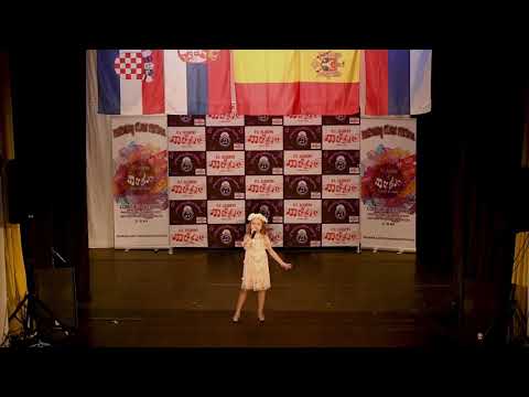 PSF2K19 // Beatrice Ungureanu // ''Woman’s Day'' category