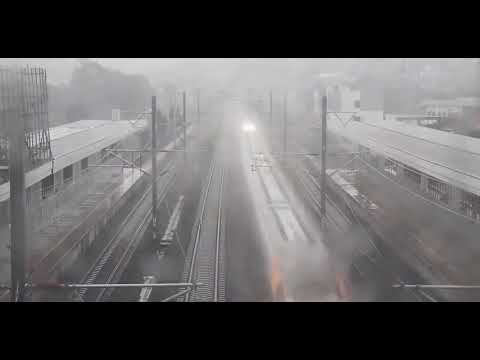 Jakarta-Bandung high-speed railway in Indonesia, the test train speeds 303Km/h