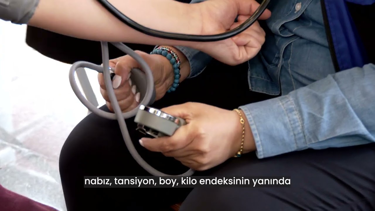 25 ilçede başlattığımız ücretsiz sağlık taramalarıyla hizmeti vatandaşlarımızın ayağına götürüyoruz