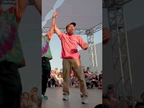 Play video
