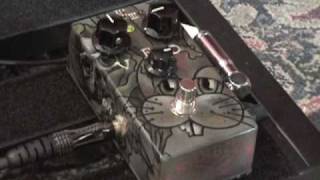 Freakshow Brown Rabbit guitar effects pedal demo w SG & Dr Z MAZ 18 210