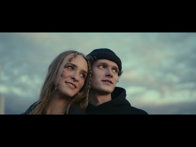 Video zu Bad Girl ansehen