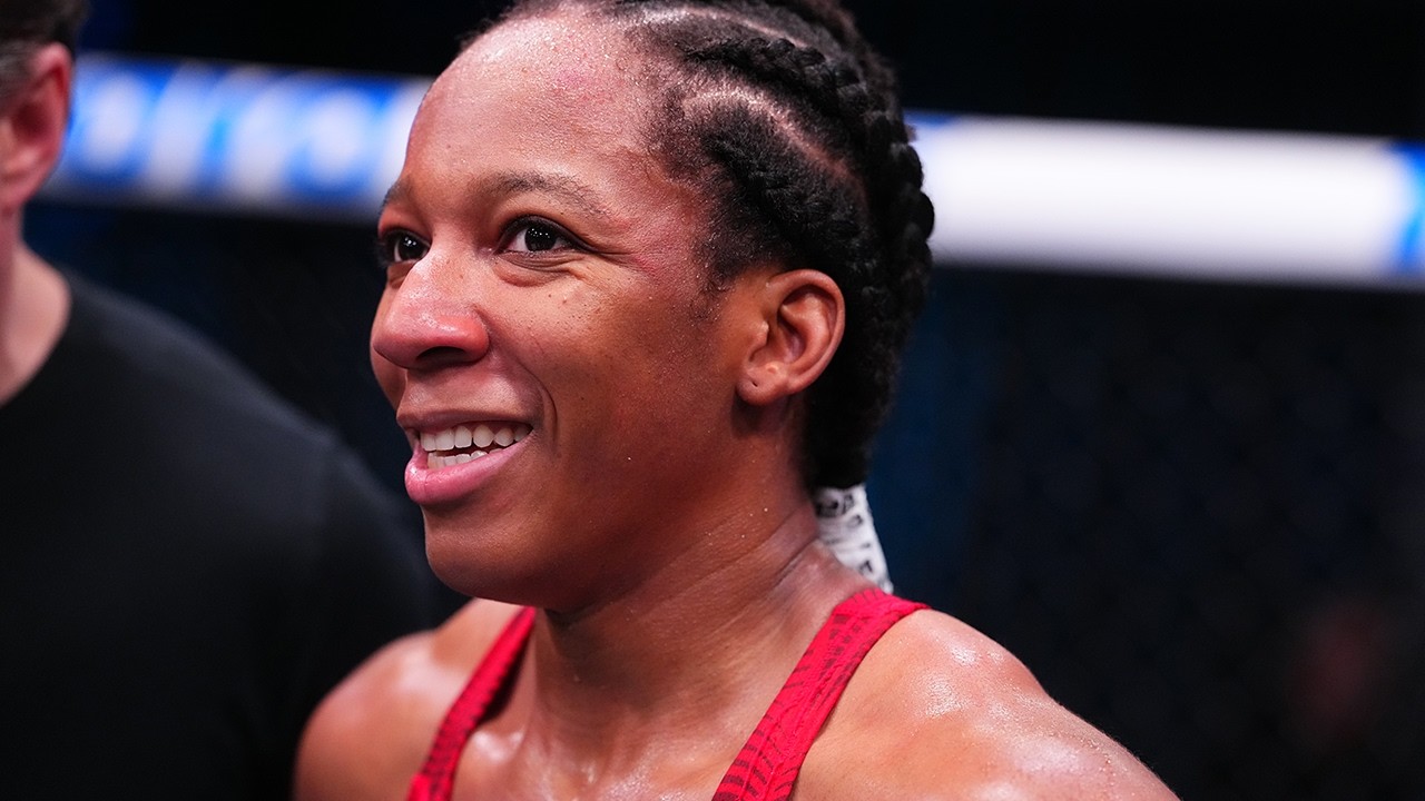 #UFCVegas116 Joselyne Edwards Entrevista en el Octágono