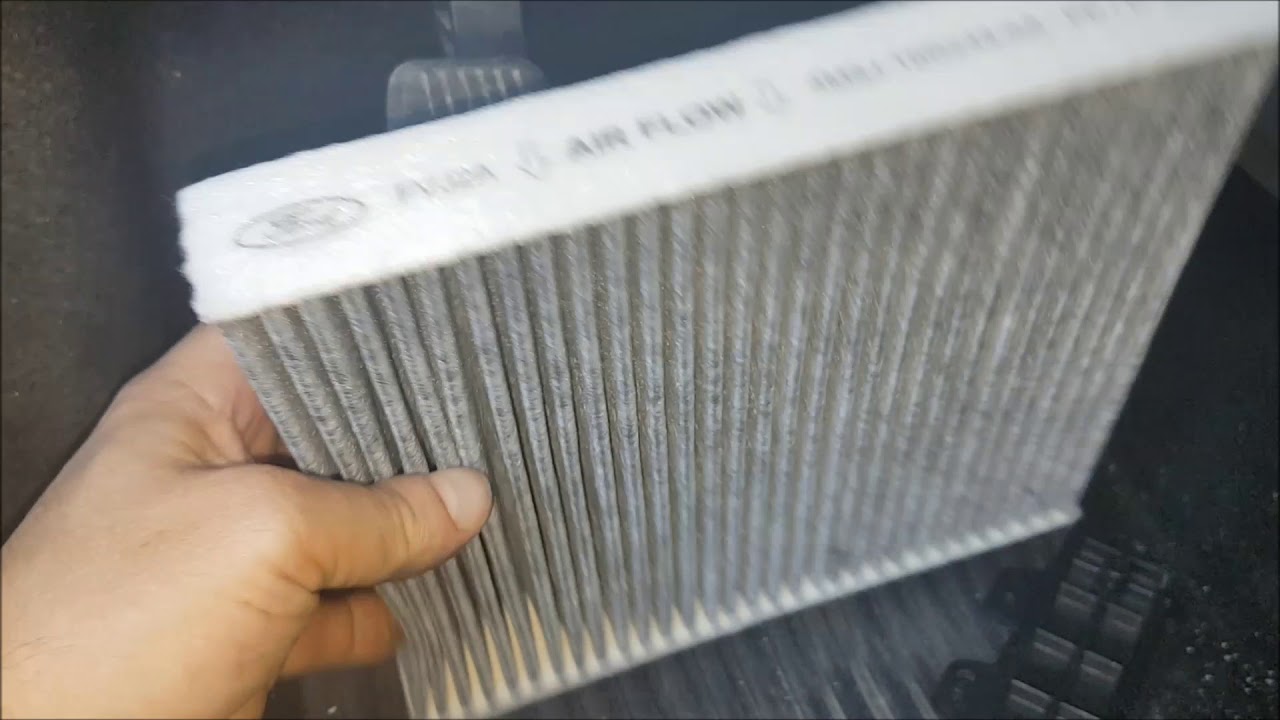Wymiana filtra kabinowego Ford Focus mk2