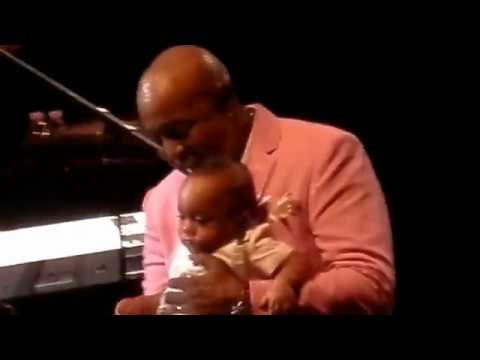 'The Legendary' Peabo Bryson - Musical Interlude, Roses, Meet (Son) Kit Bryson. Finale (LIVE)