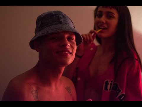 Garotihnio - XO Tour Lif3 (prod. by DYFREE) (Spanish Version)