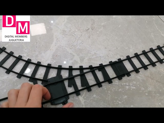 Vídeo relacionado con deAO Juego de Tren de Navidad, Tren eléctrico con luz y Sonidos, Efecto Humo, Juego de Tren Debajo del árbol de Navidad, Juegos de Tren eléctrico para niños