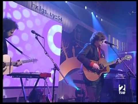 Nacho Vegas y Christina Rosenvinge - No disparen al pianista (acústico y entrevista)