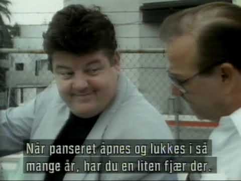 Robbie Coltrane in a Cadillac episode 1 (1993)