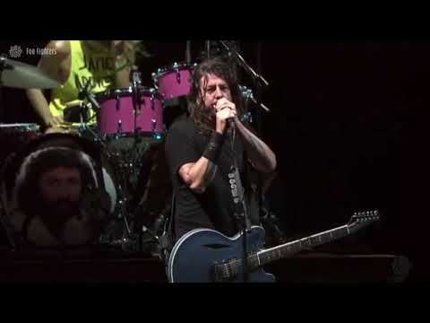 Foo Fighters 'Nausea' whit Violet Grohl and sing HBDay Ophelia Grohl Lollapalooza 2021