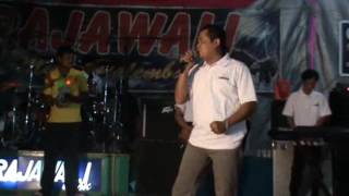 Download lagu Rajawali Music_Cinta Kembar__Shadad Ft Mursidi Flute__Live Penukal Cafe mp3