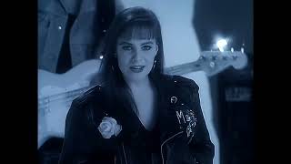 Voice Of The Beehive - Don&#39;t Call Me Baby (1988 Drive In Version) (Official Video)