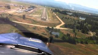 preview picture of video 'Piper Cherokee Landing 12 at Cascade Airport'