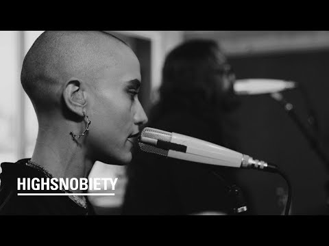 Super Natural Psycho Performs "Alice Comes Around" & "Black Cherry" | cued up