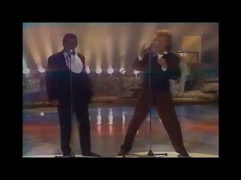 Rod Stewart - This Old Heart of mine ( Rare Video ) 1989