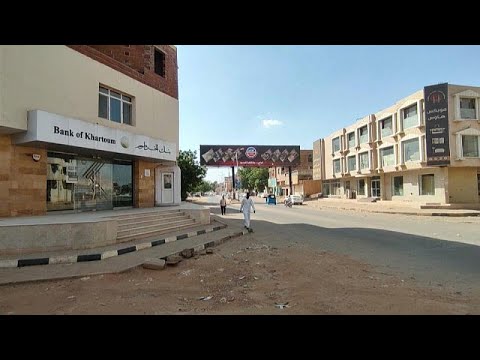 Revolta contra golpe de estado alarga-se aos bancos e Hamdok fala