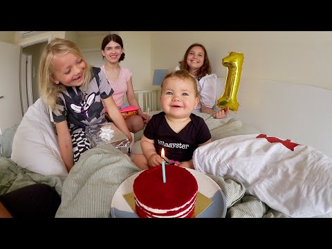 Happy Birthday Laura 1 year old! VLOG