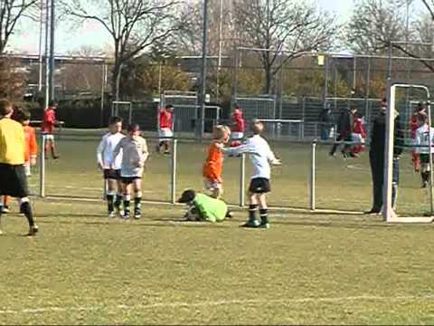 ASWH E6 - Oranje Wit E12   25-2-2012  uitslag  2 - 4