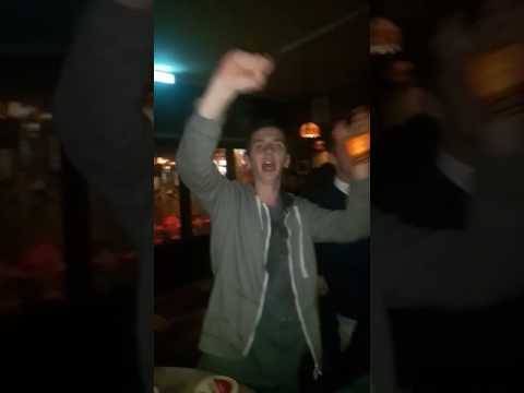 s.v. Robur JO19 zingt ''Laat van Son in je hart!''