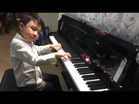 Champion 冠軍 2018 70th HKSMF Grade 4  Scherzando (2nd movement of Sonata No 1 in G) Camidge - Eugene