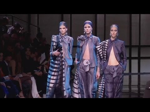 Paris Fashion: Armani lights up Palais de Tokyo - le mag