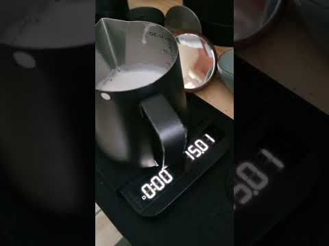 ECM Synchronika E61 Dual Boiler Espresso Machine - Milk Steaming Method  & Water Dilution amount.