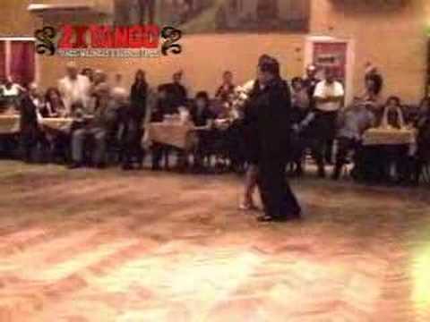  Hernan Alvarez Prieto  and  Lorena Bouzas  are  dancing  to  the  milonga  "  La Espuela  "