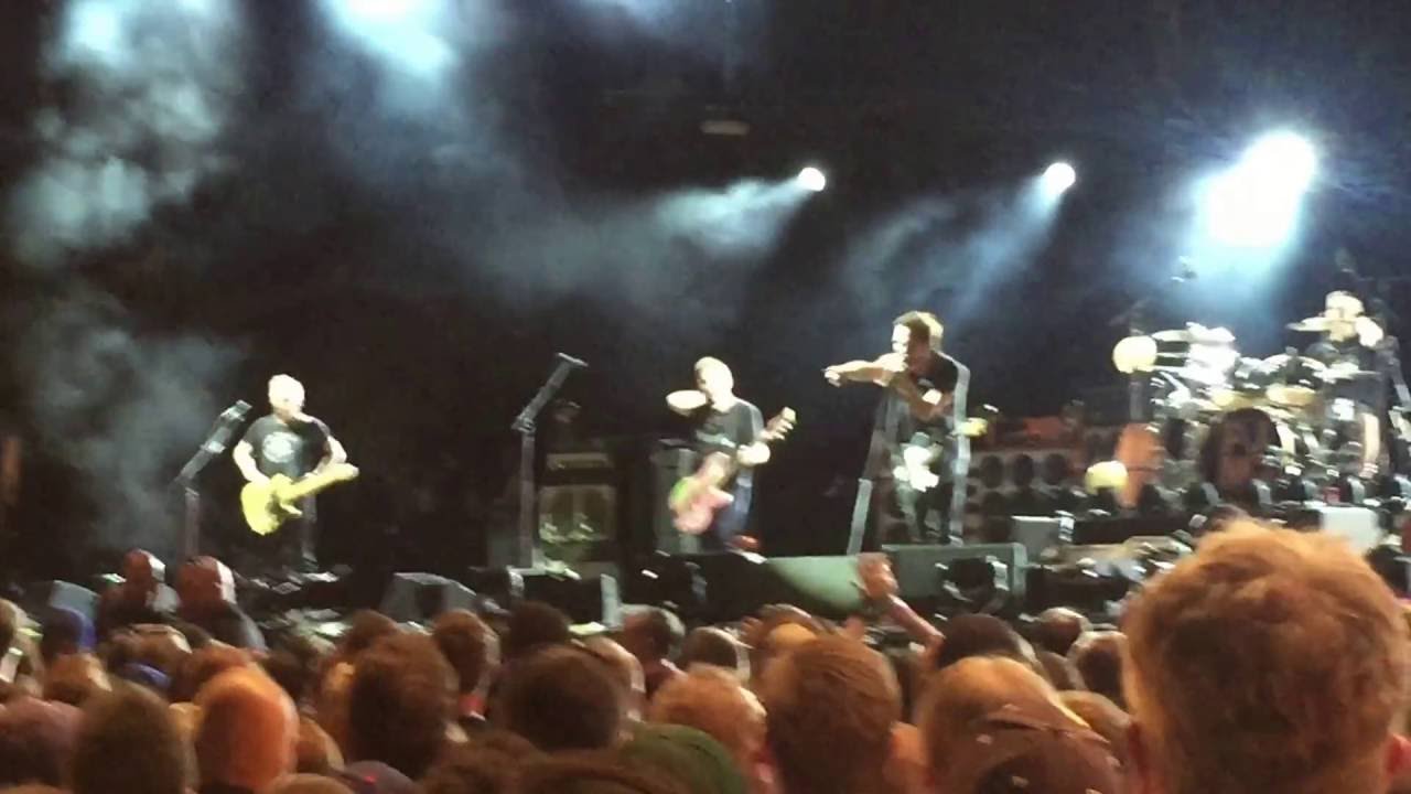 Pearl Jam LUKIN (Eddie Vedder Ejects Fan) Wrigley Field, Chicago, IL 08/22/16 - YouTube