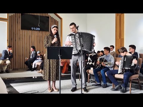 Familia Dobra - În casa mea lumina aprinsă să mi-o ții | Video nou