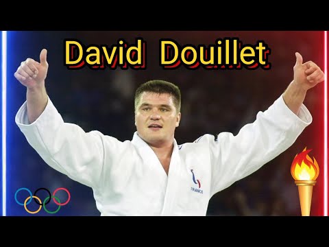 David Douillet le meilleur des jeux olympiques d'Atlanta 1996 à Sydney 2000  médaillé d'or de judo .