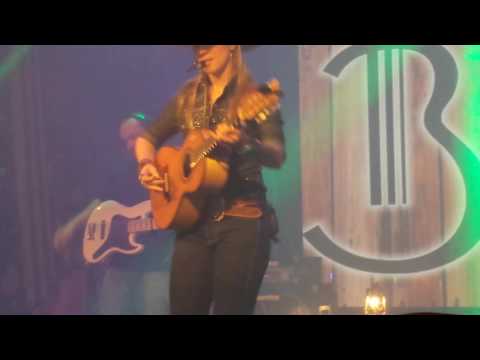 Bruna Viola Vaca Louca Mogi 01/10/16