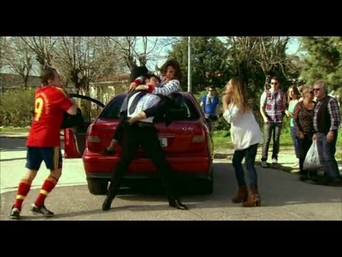 Con el culo al aire T3 C2 - Pelea encarnizada entre Sandra y Sonsoles