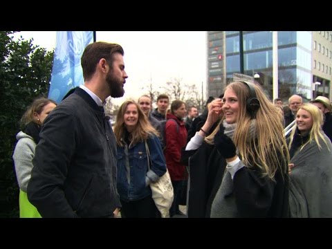 Hur väl kan Skövdeborna Idols signaturmelodi? - Idol Sverige (TV4)