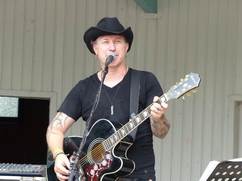 G.O.D. Garden of Delight - Schlange im Blut