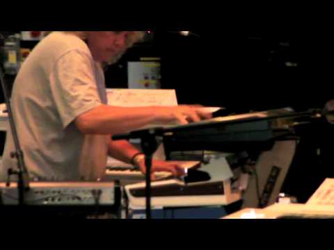 Saga Tour 2011 Vlog.. Jim Gilmour talkes about the new Korg Keyboards