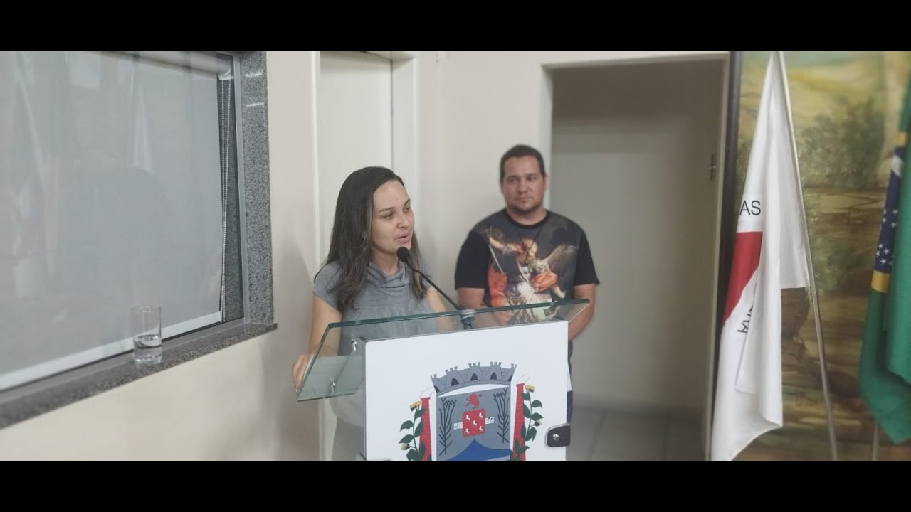 Viviane Costa faz depoimento contra o aborto na Câmara Municipal de Ubá