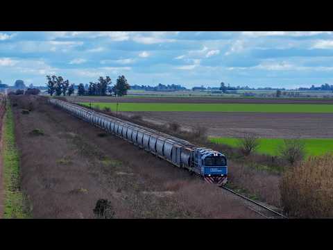 CRRC CDD5A1 9448 por el cruce Francisco Paz rumbo a Soldini