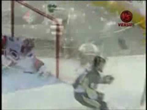 Miroslav Satan Breakaway Goal vs Hurricanes- ECF G1 - 2009 NHL Playoffs