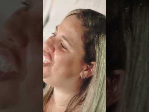 Ouça minha nova canção "Noite de Natal". 💚 #NoitedeNatal #cristinamel