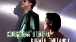 Download lagu Uchi amyrtha feat. Iwan zein - Impian cinta mp3