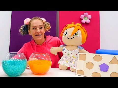 Spielen und lernen - Die Formen auf Deutsch und Englisch - Spielzeugvideo für Kinder