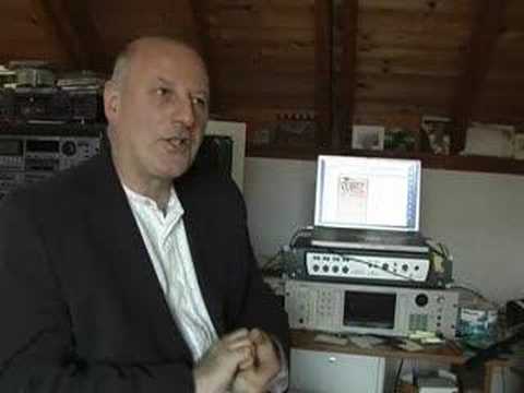 Roger Doyle ag caint faoin bhféile Snakes and Ladders agus faoi Under the Green Time — féach ar YouTube