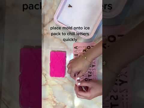Chocolate letter tutorial # #chocolatetutorial #valentinebreakable #valentineinspo #treatmakerideas