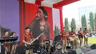 Download lagu TNI Heboh bergoyang bersama Niken Salindri#dangdutkoplo#livemusic#viral#Campursari mp3