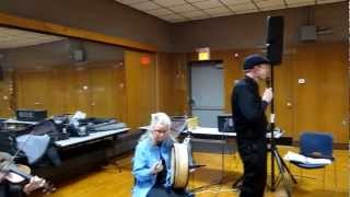preview picture of video 'Ridge Kennedy & White Squall at Branford, CT Contradance 2013-03-16'
