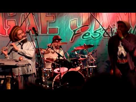 Earl 16 & The Moon Band 2014 Reggae Jam